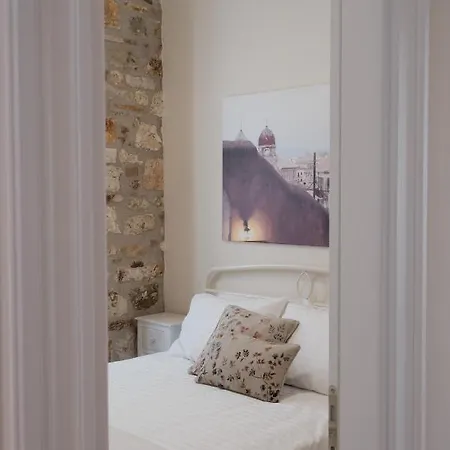 La Cantada - Renovated In Corfu Town Apartment
